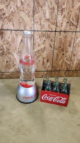 Coca-Cola lamp, tin w bottles