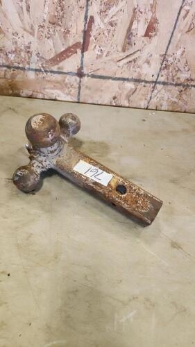 2" Hitch w 3 balls
