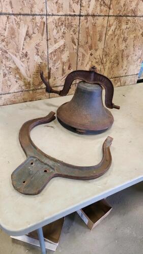 1886 Cast bell