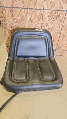 Lawn tractor seat