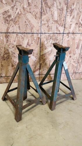 Jack stands