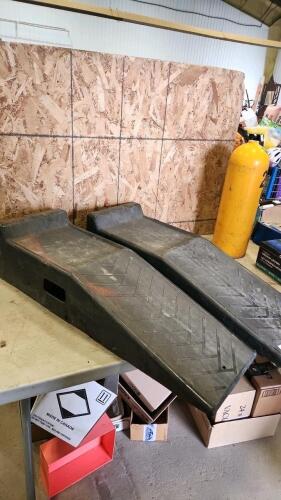 Plastic car ramps