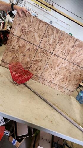Shavings fork