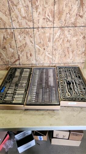 3/8,1/4,1/2" Socket set