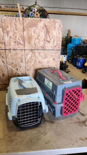 2 Pet carriers