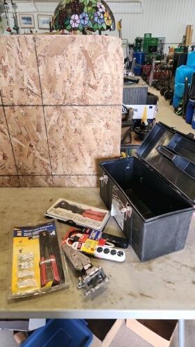 Toolbox w contents