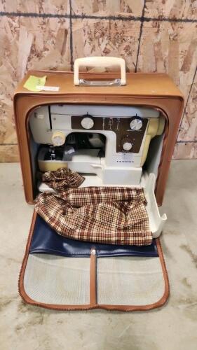Janonme sewing machine as is