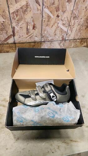 Sz 13 bike shoes