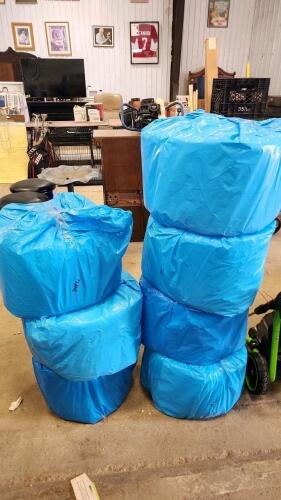 7 12" W Rolls of bubble wrap