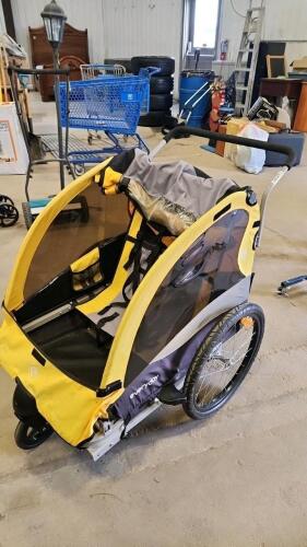 Double jogging stroller
