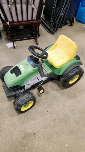 Plastic pedal tractor