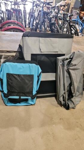 3 Soft pet crates