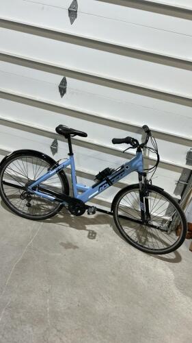 28" E-bike with charger