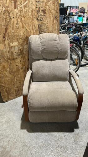 Swivel recliner
