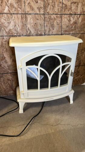 Electric fire place 25"L 13"D 28"H