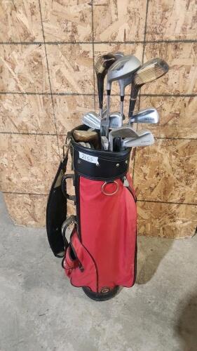 Golf bag w clubs