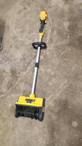20V Dewalt snow thrower