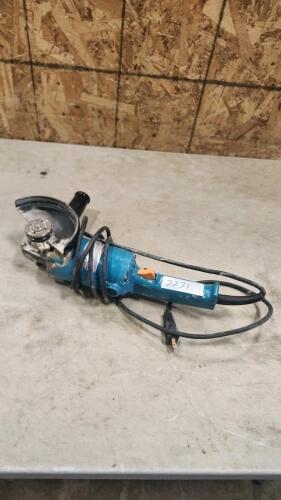 Makita grinder