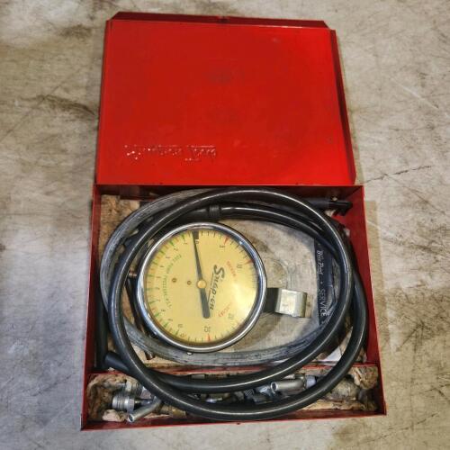 Snap-On fuel pump pressure tester