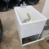 20"W Laundry tub