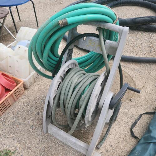 Garden hoses & reel