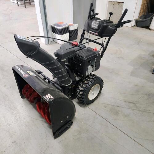 30" Running Snowblower w electric start used very little