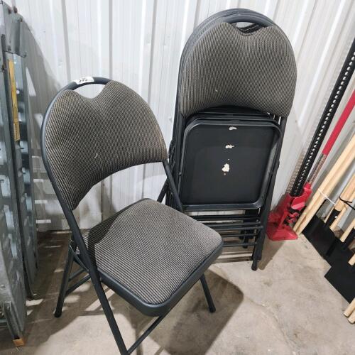 5 Fabric folding chairs