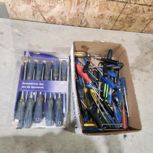 Assorted screw drivers