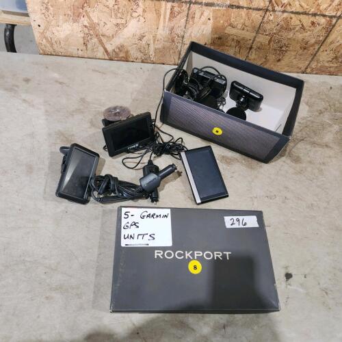 5 Garmin GPS units untested as is
