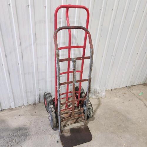 2 Dolly carts