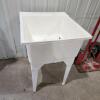 Laundry tub