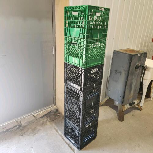 6 Milk crates
