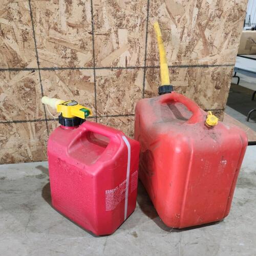 2 Gas cans