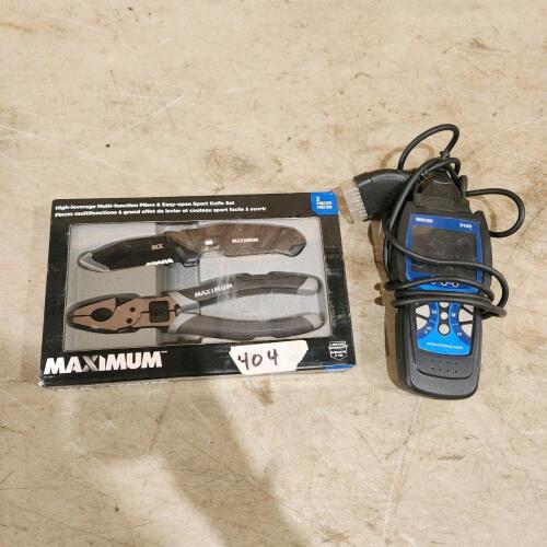 Mastercraft Maximum plier & knife set, code reader