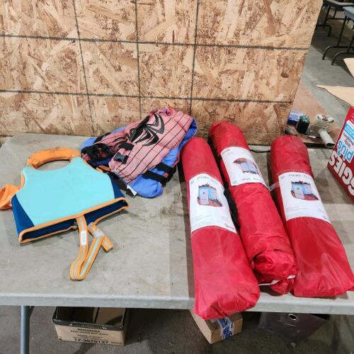 Pop up pirate ship tents, kids life jackets
