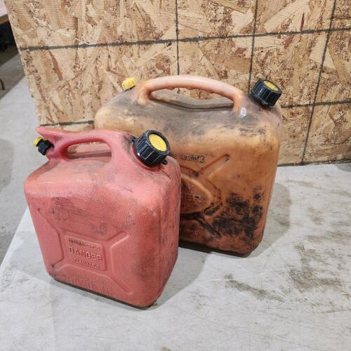 2 Gas cans