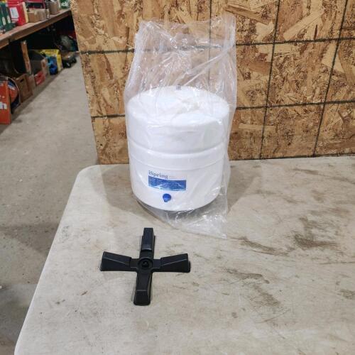 4 Gal pressure tank