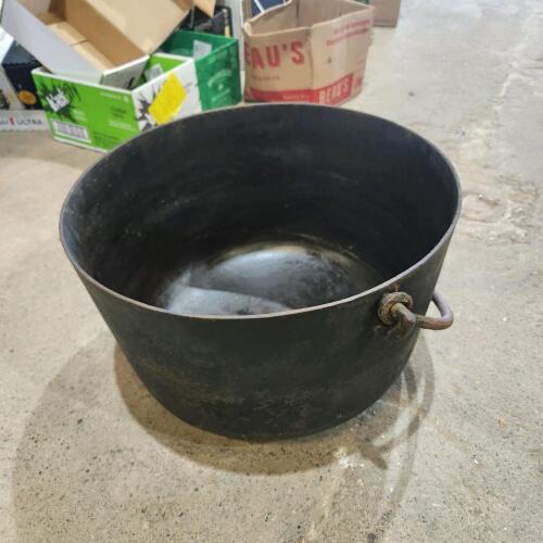 Heavy cast kettle 14"H 22"W