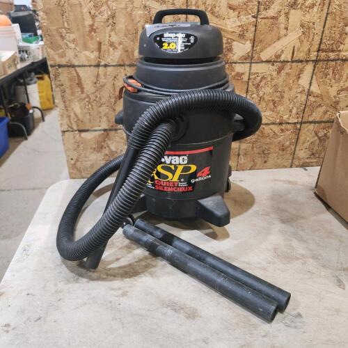 4 Gal Shop vac missing wheel
