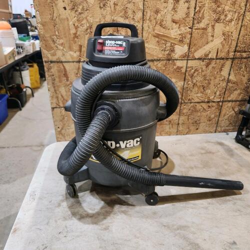 4 Gal shop vac
