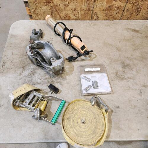 Snatch block pulley, trouble light, 2" strap