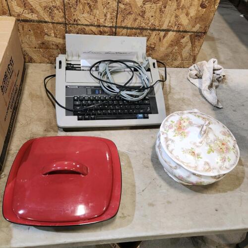 Electric typewriter, glassware