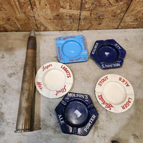 Empty shell, porcelain ash trays