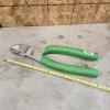 Plastic Snap-On display pliers