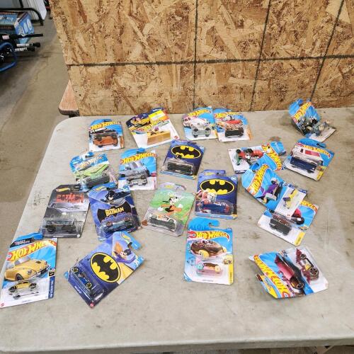 20 Hotwheels toys