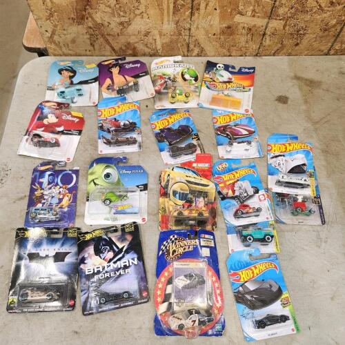 20 Hotwheels toys