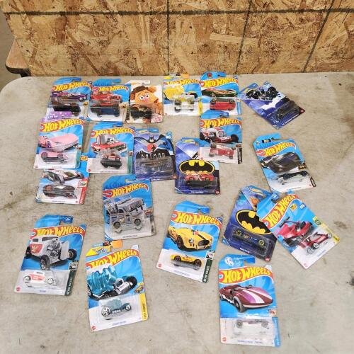 20 Hotwheels toys