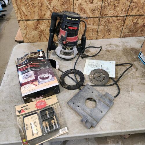 Craftsman router w accessories