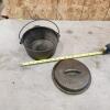 Cast dutch oven