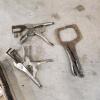 Welding pliers